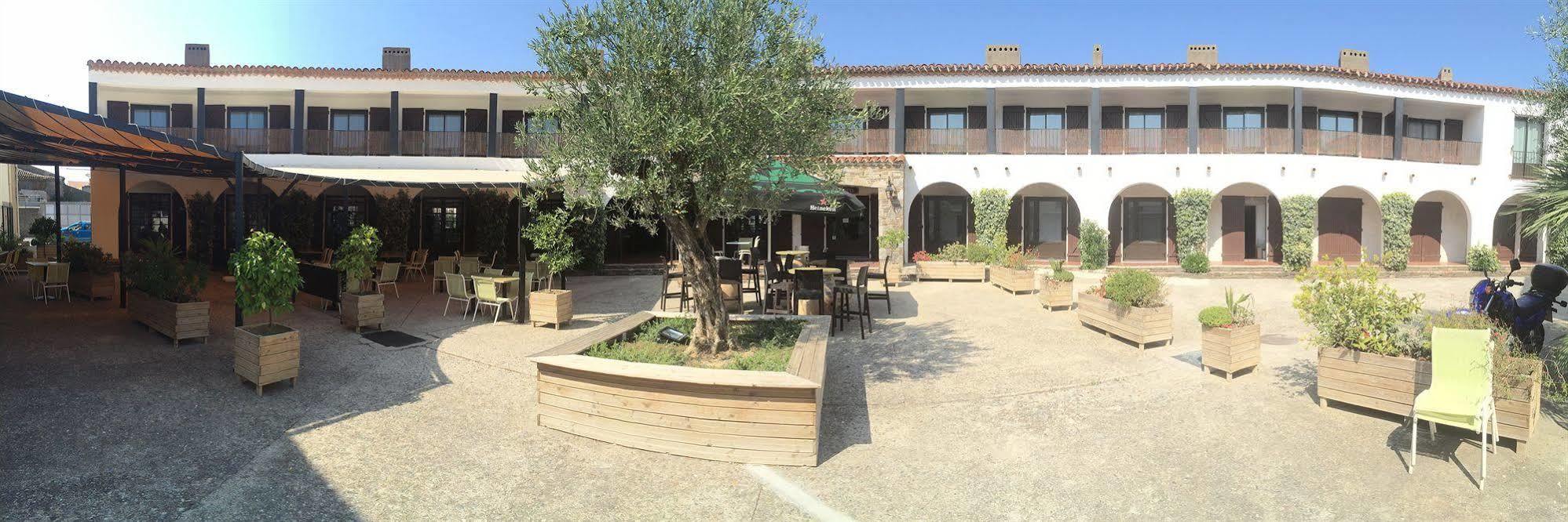 Logis Hotel Restaurant Le Top Du Roulier Capendu Exterior foto